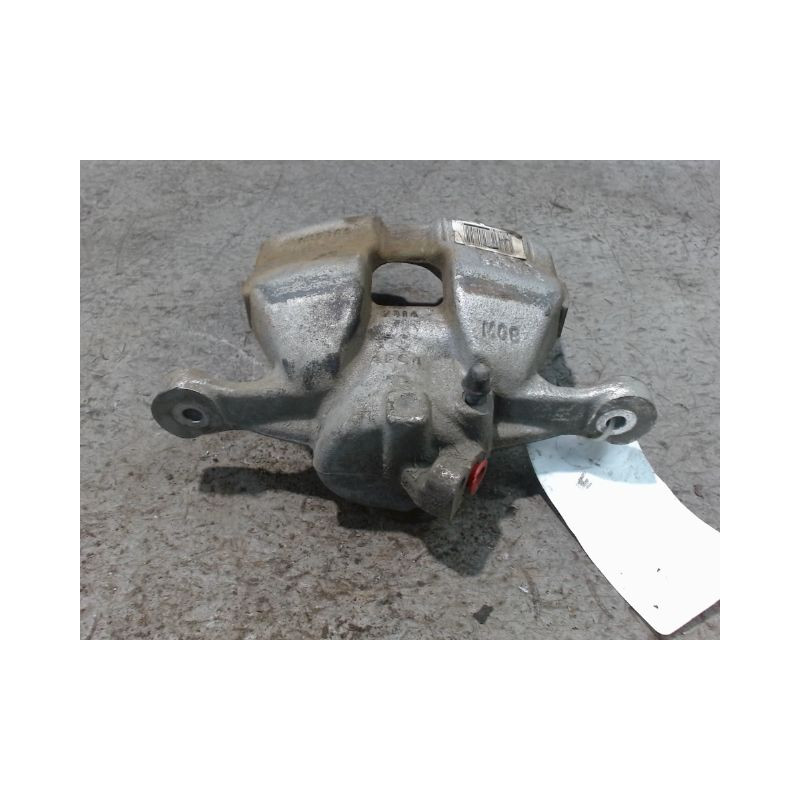 ETRIER DE FREIN AVANT DROIT OPEL CORSA 2010-