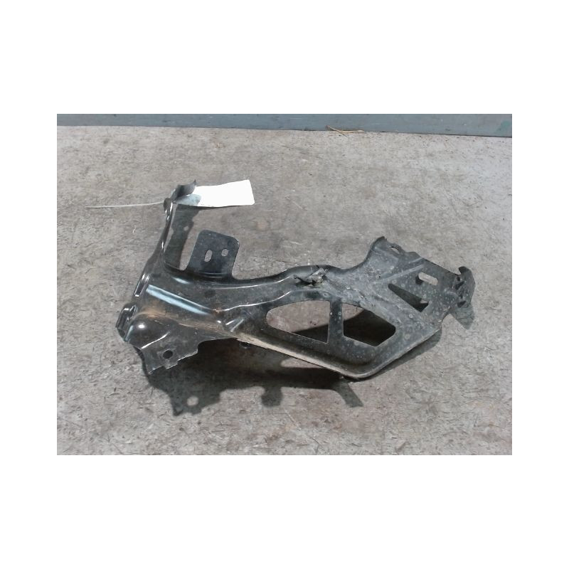 SUPPORT PARE-CHOC AVD MINI MINI 2010-