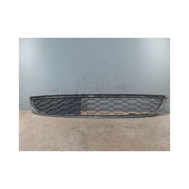 GRILLE PARE-CHOC AVANT RENAULT TWINGO 2 2007-