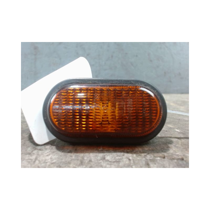 REPETITEUR AILE DROIT RENAULT KANGOO 2000-2003