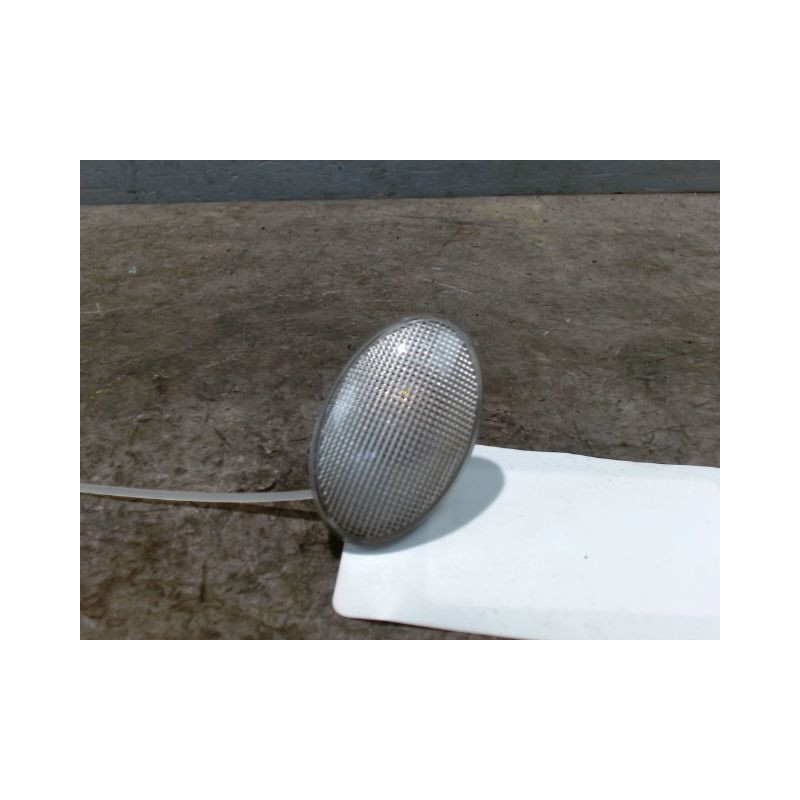 REPETITEUR AILE GAUCHE OPEL CORSA 03-06