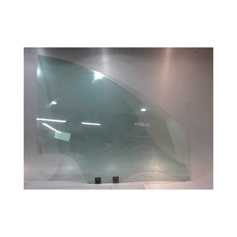GLACE PORTE AVD DACIA SANDERO