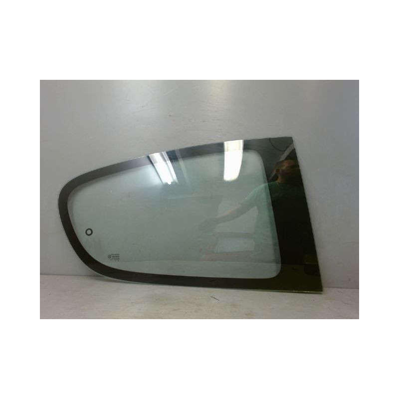 GLACE PORTE ARD PEUGEOT 107