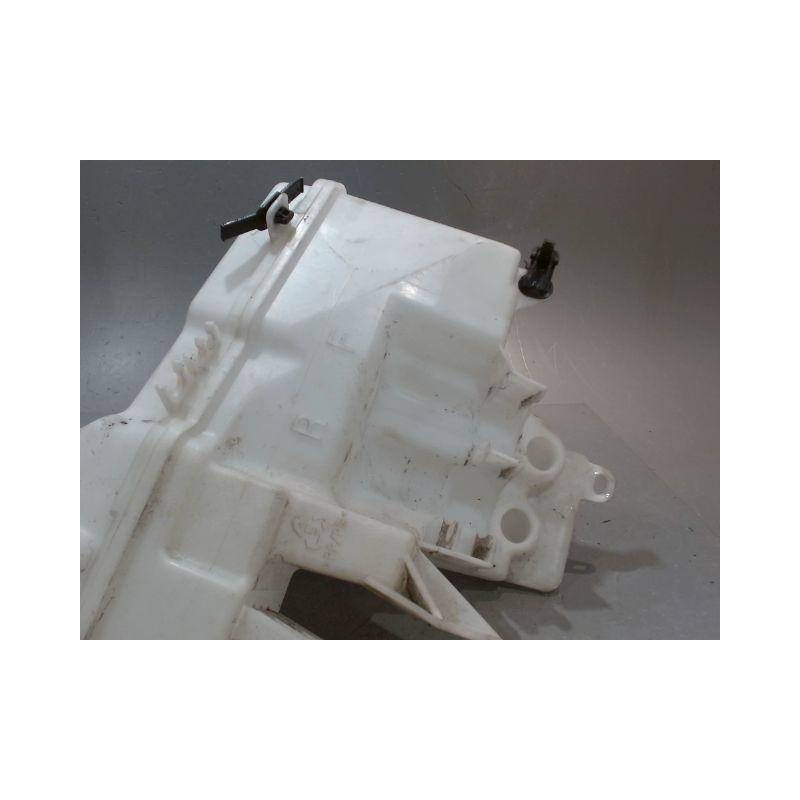 RESERVOIR LAVE-GLACE AVANT CITROEN C1