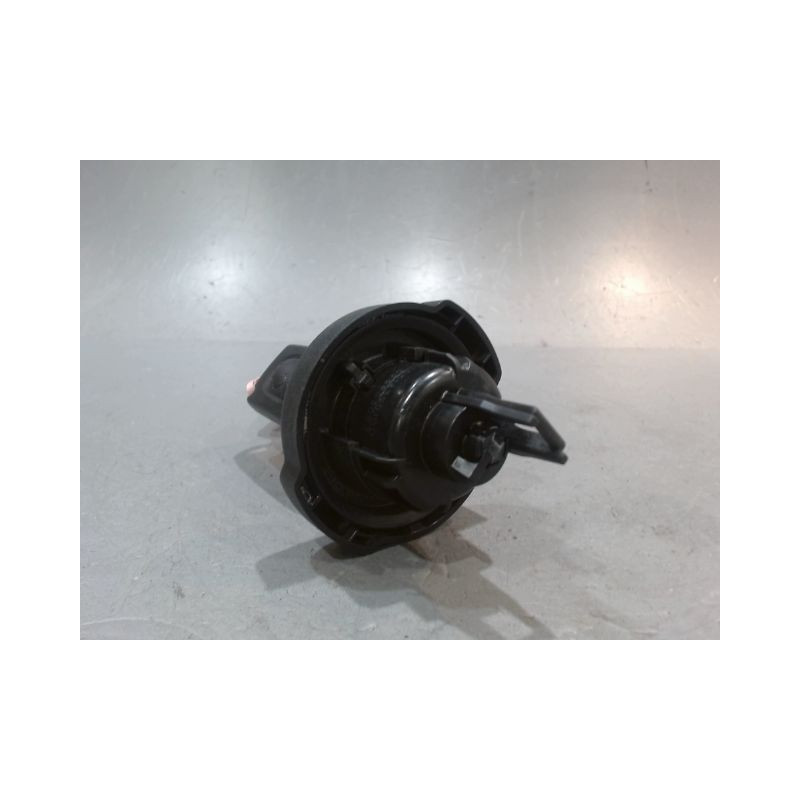 BOUCHON RESERVOIR A CARBURANT PEUGEOT 3008