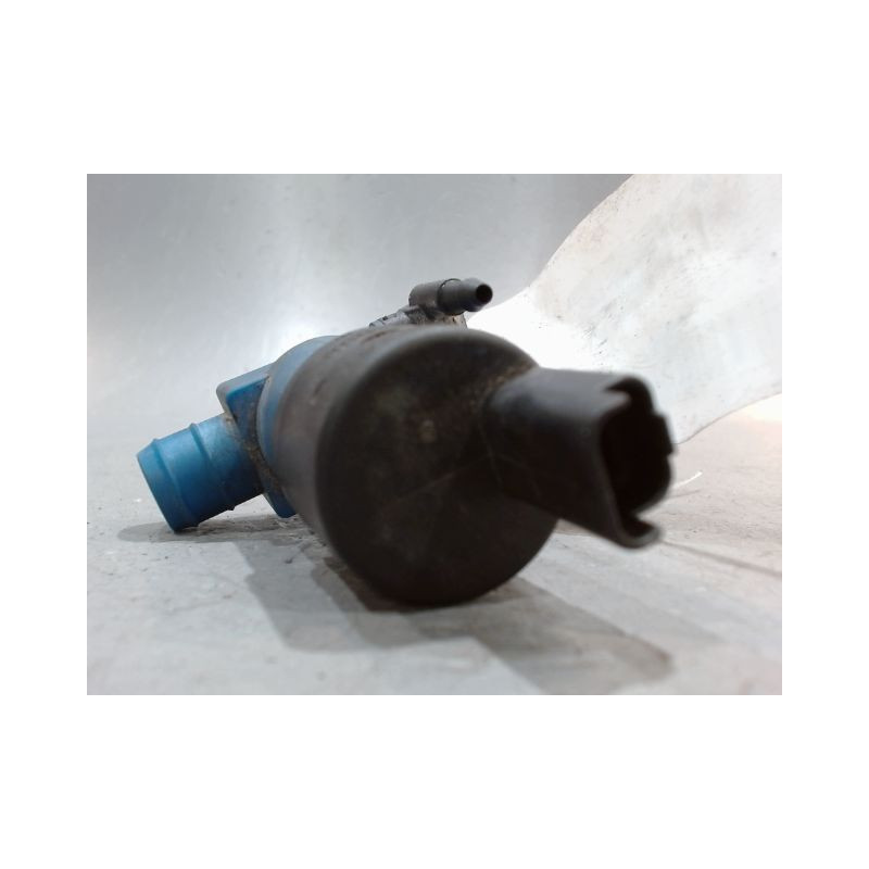 POMPE LAVE-GLACE AVANT RENAULT CLIO