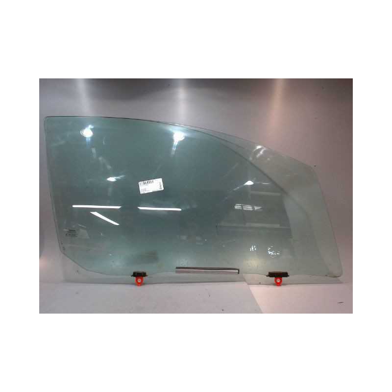 GLACE PORTE AVD TOYOTA YARIS