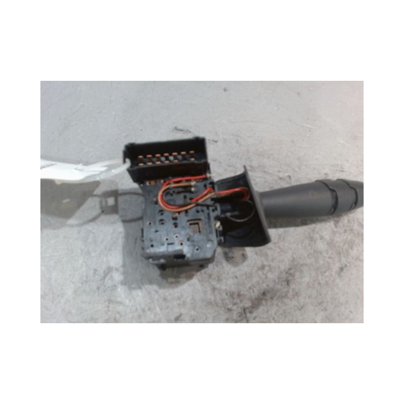 COMMANDE CLIGNOTANT DACIA LOGAN
