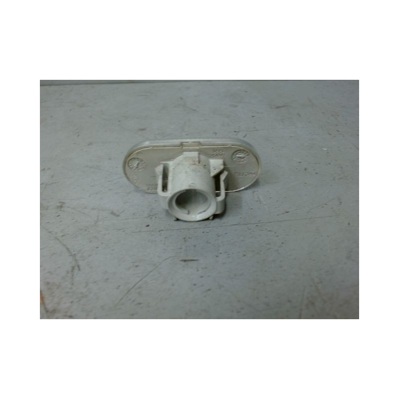 REPETITEUR AILE DROIT RENAULT TWINGO 2