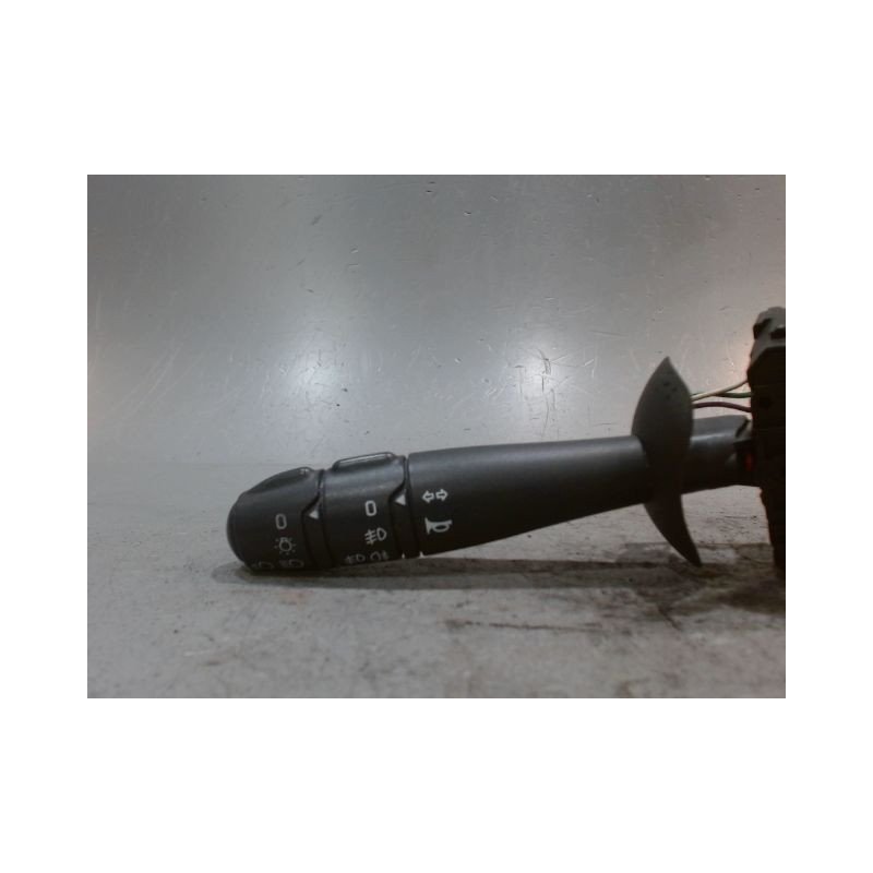 COMMANDE CLIGNOTANT RENAULT TWINGO 2