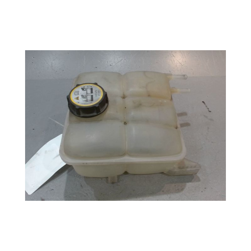 VASE EXPANSION VOLVO S40