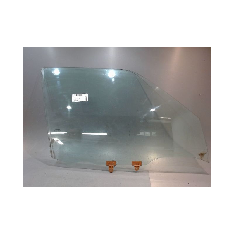 GLACE PORTE AVD NISSAN JUKE