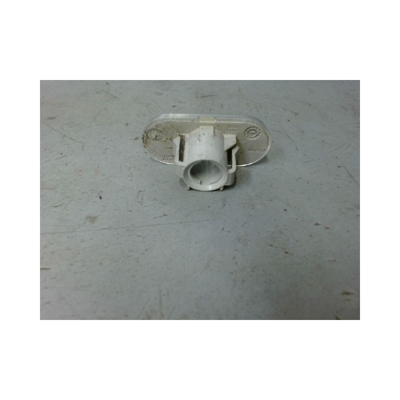 REPETITEUR AILE DROIT RENAULT CLIO II