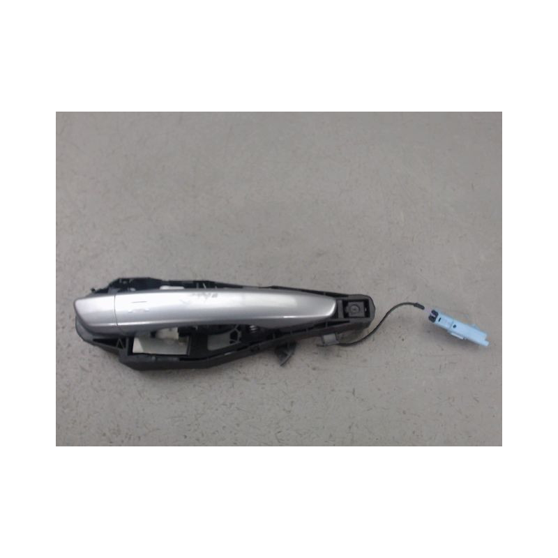POIGNEE EXTERIEURE PORTE AVANT DROIT PEUGEOT 308