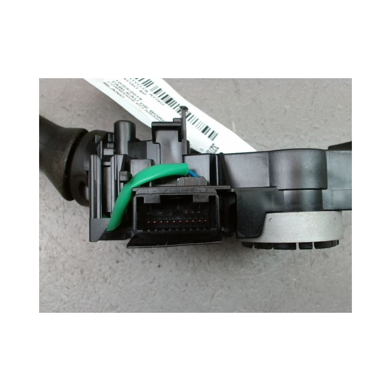 COMMANDE ECLAIRAGE TOYOTA AYGO 5P