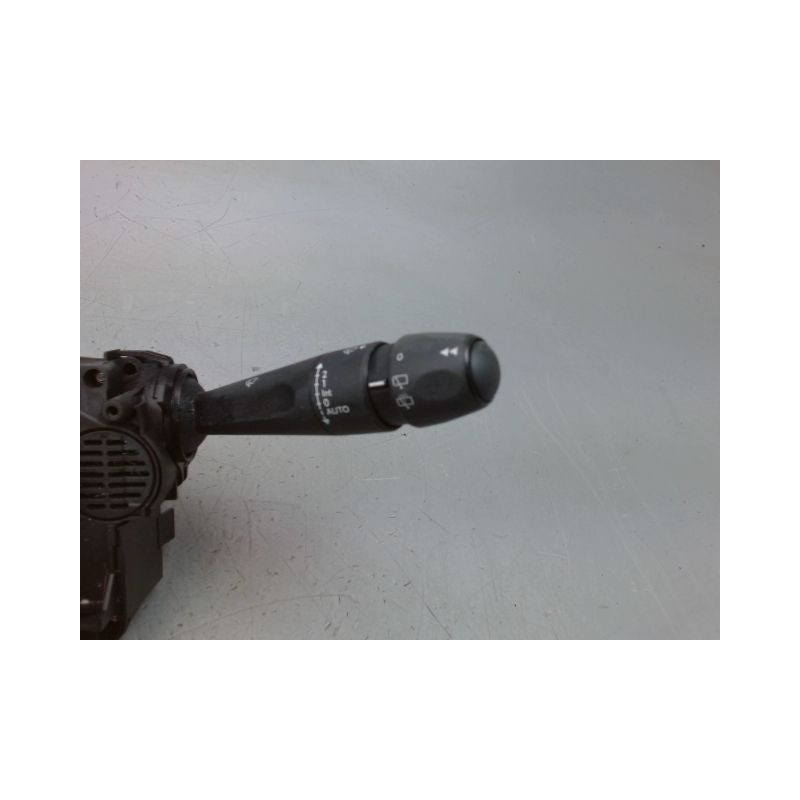 BLOC COMMODOS PEUGEOT 5008 2009-