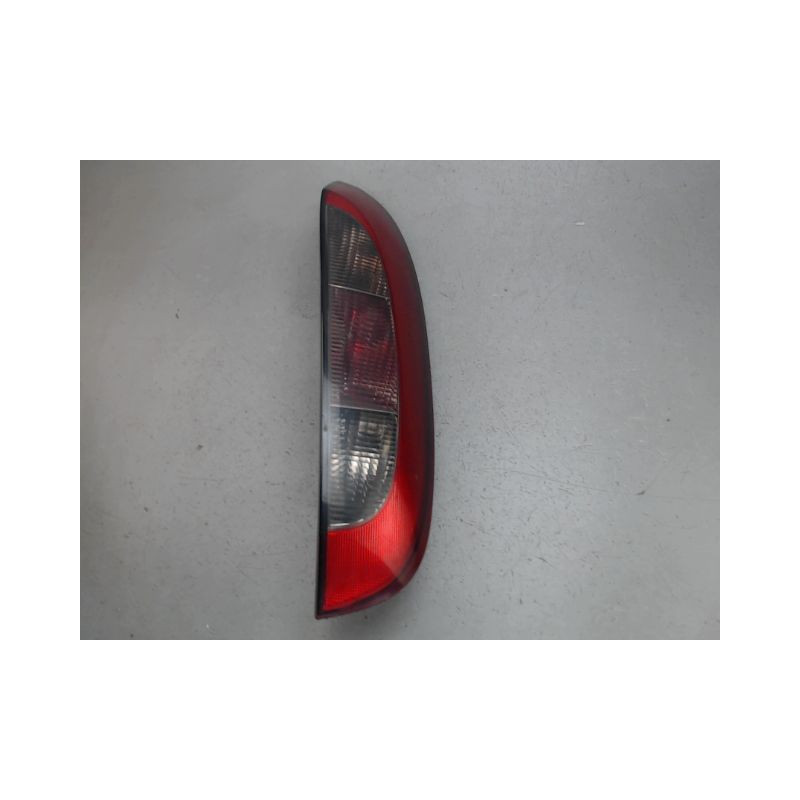 FEU ARRIERE DROIT OPEL CORSA