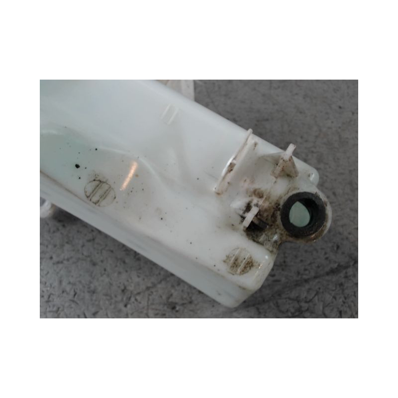 RESERVOIR LAVE-GLACE AVANT HYUNDAI IX20