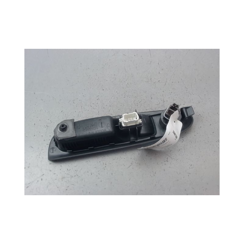 COMMANDE LEVE-GLACE PORTE AVD RENAULT CLIO II Phase 2 2001-2006