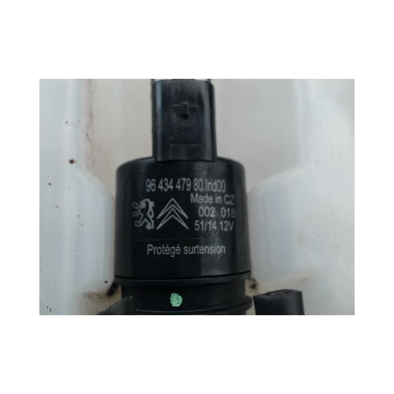 RESERVOIR LAVE-GLACE AVANT CITROEN C4 CACTUS