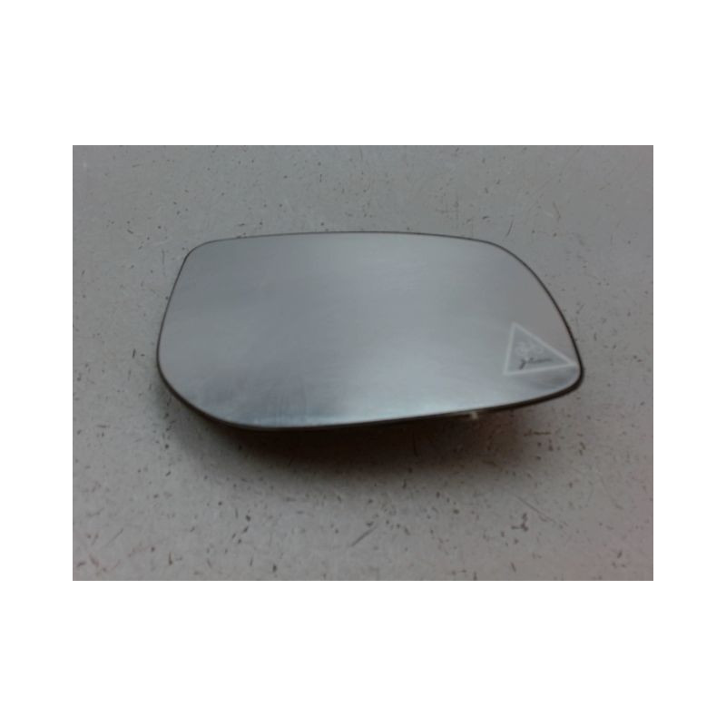 GLACE RETROVISEUR EXT D TOYOTA YARIS II Phase 1 2005-2009