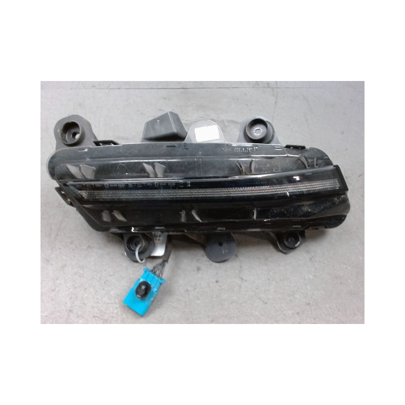 FEUX POSITION GAUCHE PEUGEOT 3008