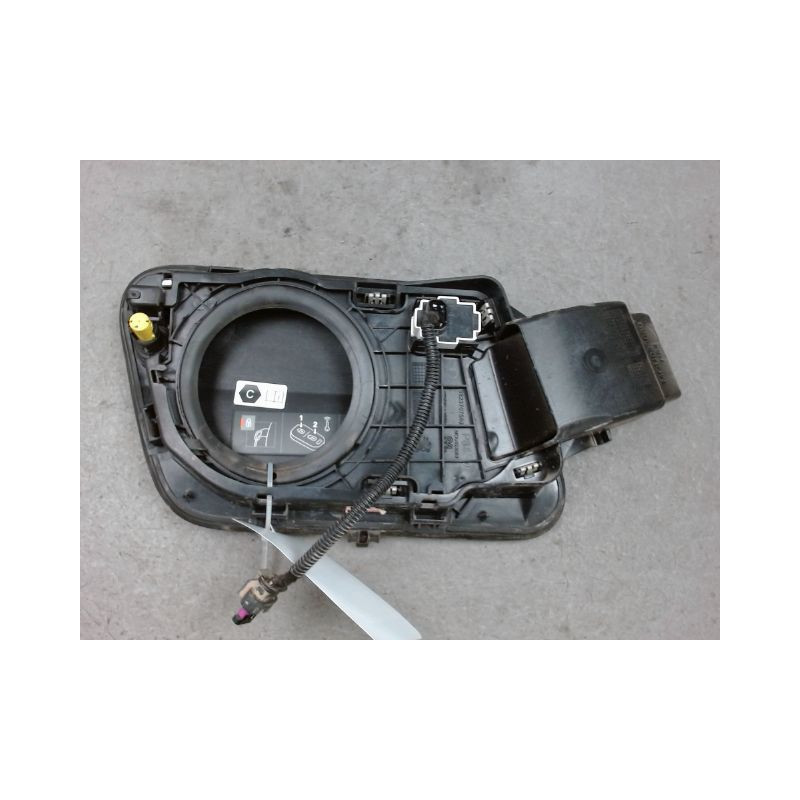 VOLET DE TRAPPE CHARGEMENT ELECTRIQUE PEUGEOT 3008