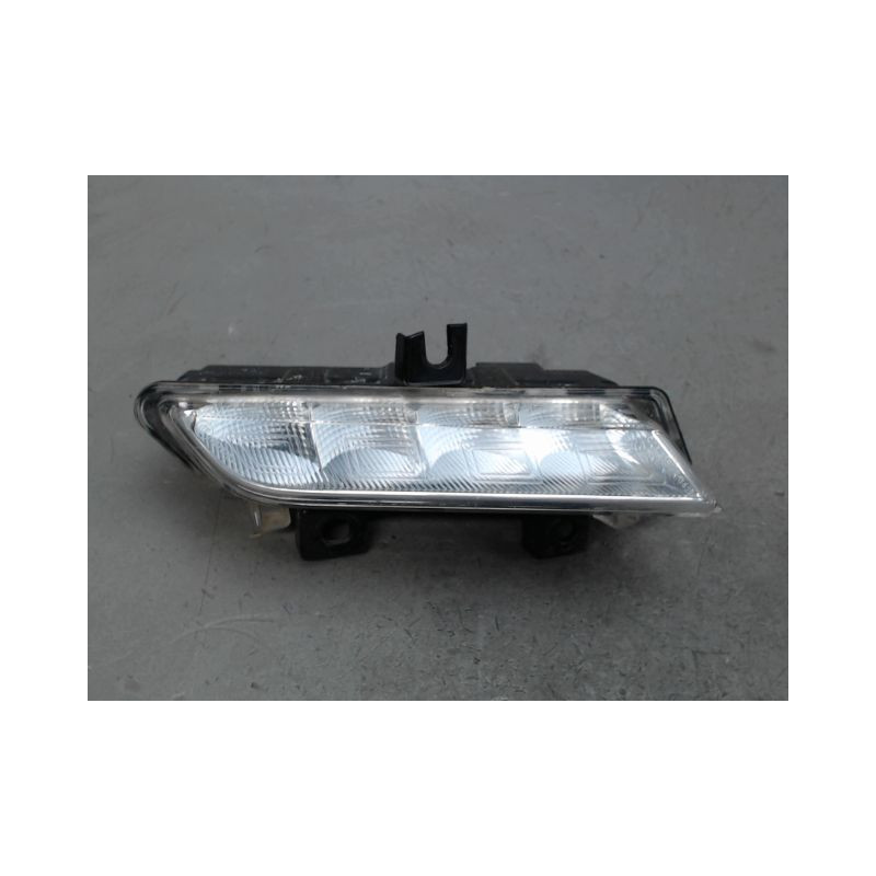 FEUX POSITION DROIT RENAULT CLIO
