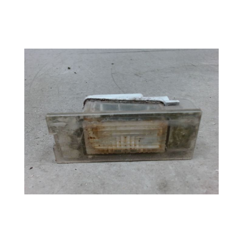 ECLAIREUR PLAQUE DE POLICE RENAULT MEGANE II PH1 02-05
