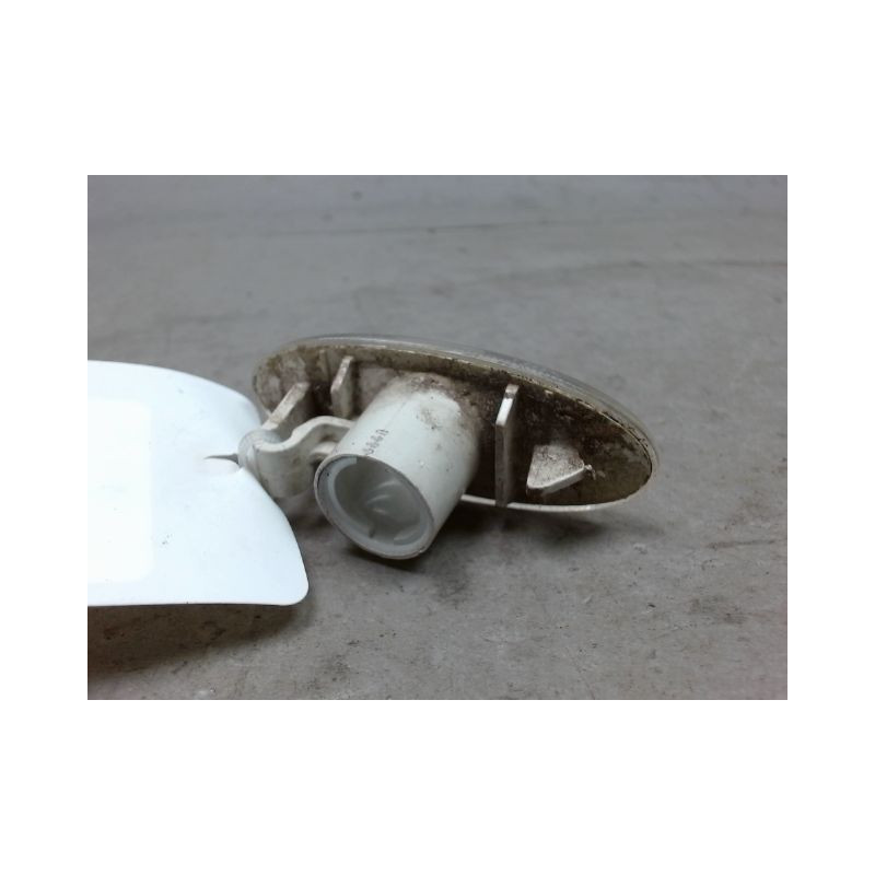 REPETITEUR AILE DROIT NISSAN MICRA
