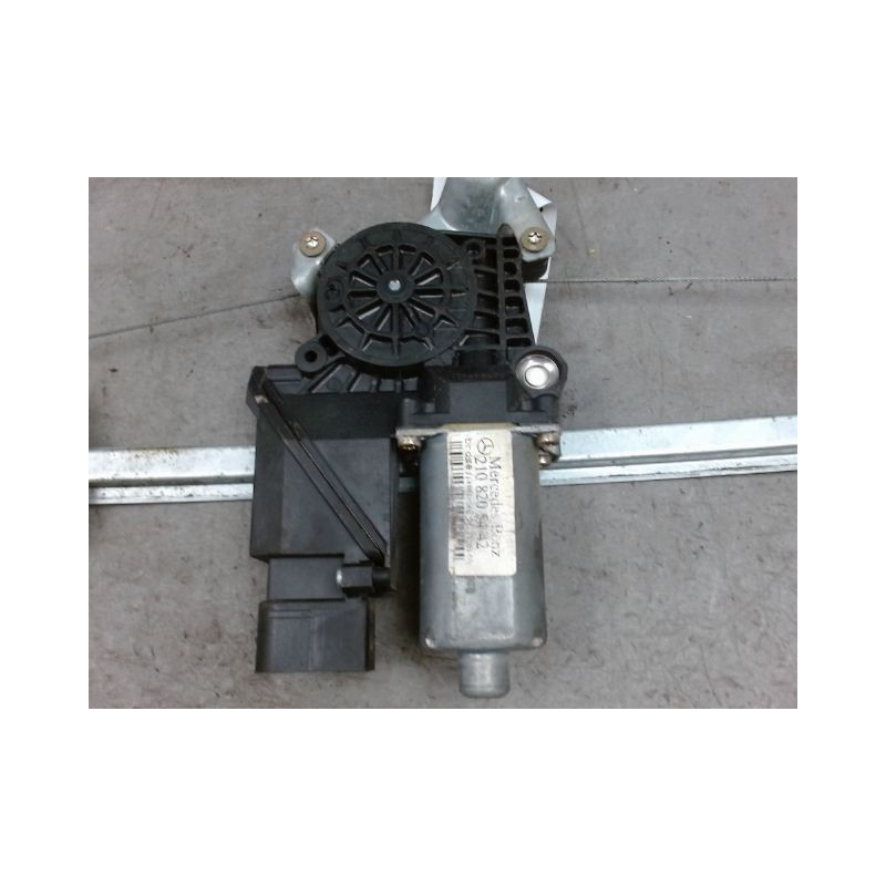 MECANISME+MOTEUR LEVE-GLACE ARRIERE DROIT MERCEDES CLASSE E 99-2002