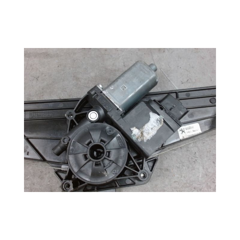 MECANISME+MOTEUR LEVE-GLACE ARRIERE DROIT PEUGEOT 5008