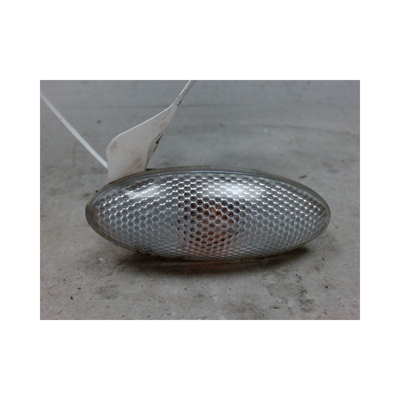 REPETITEUR AILE GAUCHE TOYOTA YARIS 2005-