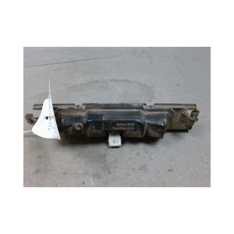 ECLAIREUR PLAQUE DE POLICE TOYOTA YARIS 2005-