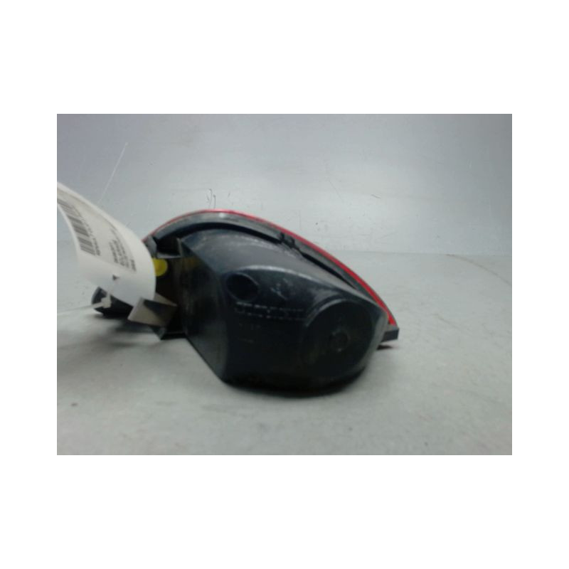 FEU DE PARE-CHOC ARRIERE DROIT RENAULT CLIO 3 PHASE 2 1.2I - 16V