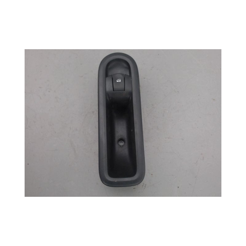 COMMANDE LEVE-GLACE PORTE AVD RENAULT CLIO