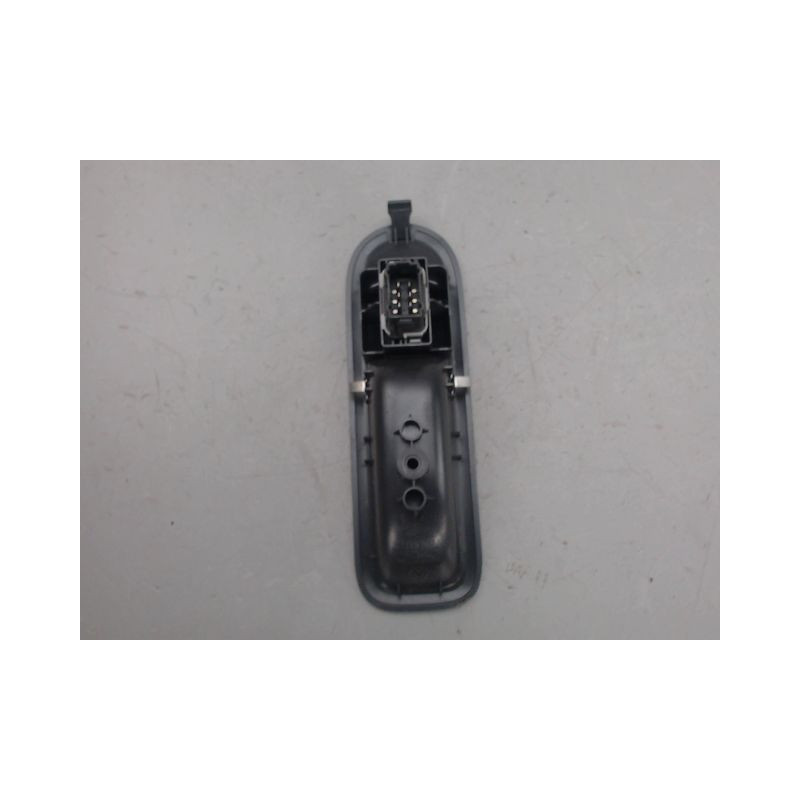 COMMANDE LEVE-GLACE PORTE AVD RENAULT CLIO