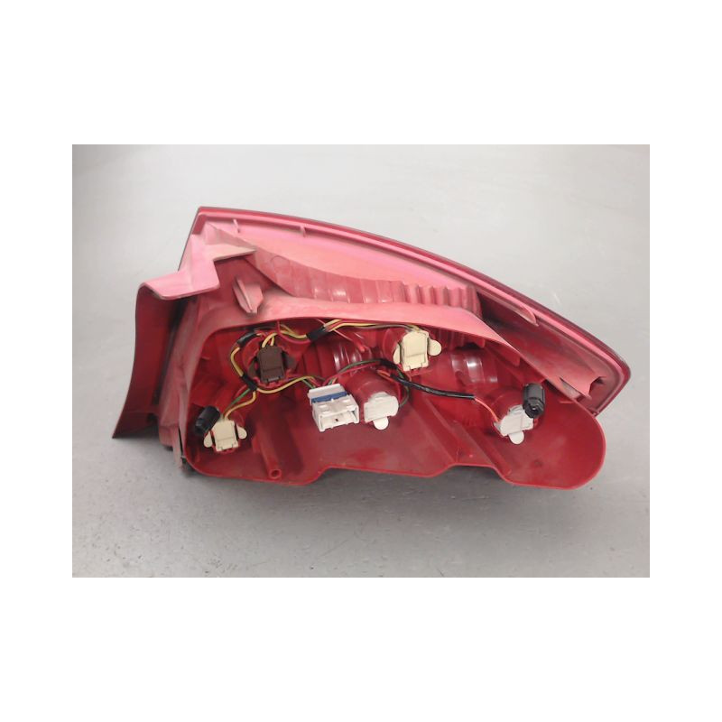 FEU ARRIERE GAUCHE  PEUGEOT 407