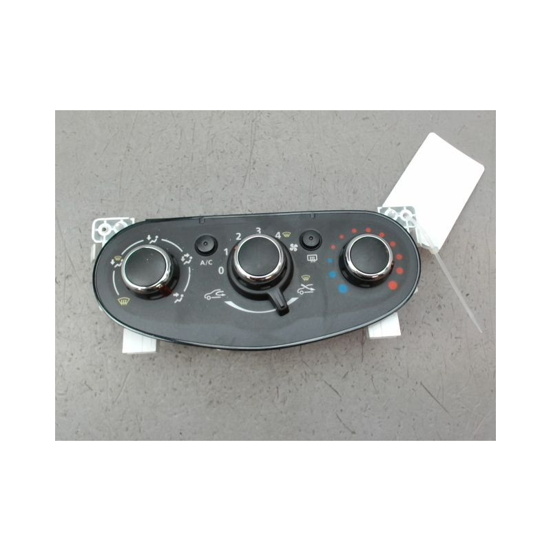 COMMANDE DE CHAUFFAGE DACIA DUSTER