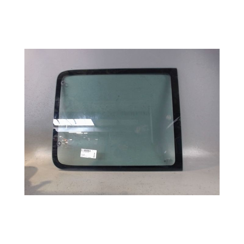 GLACE ARRIERE CUSTODE GAUCHE CITROEN BERLINGO