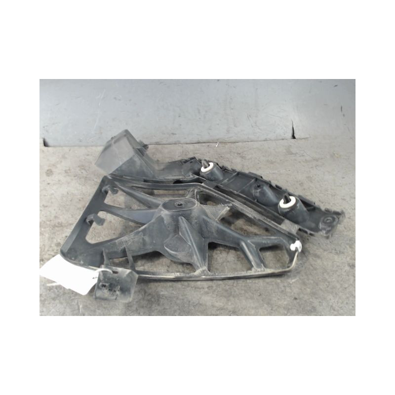 SUPPORT PARE-CHOC ARG RENAULT MEGANE