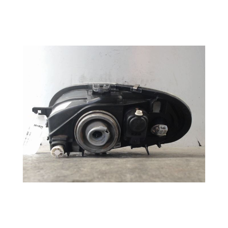 PHARE DROIT CITROEN SAXO