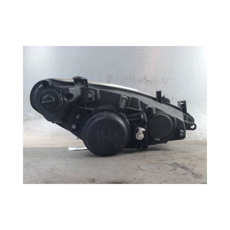 PHARE GAUCHE PEUGEOT 307 2001-2005