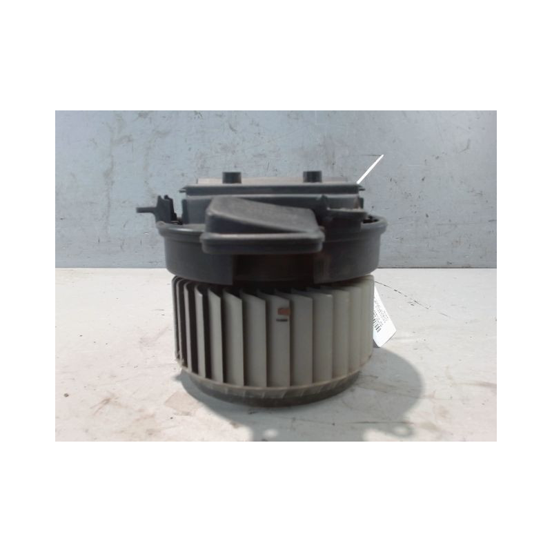 MOTEUR VENTILATEUR CHAUFFAGE AUDI A6 AVANT ALLROAD 2001-