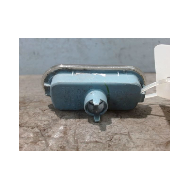 REPETITEUR AILE GAUCHE SEAT IBIZA 2002-2006