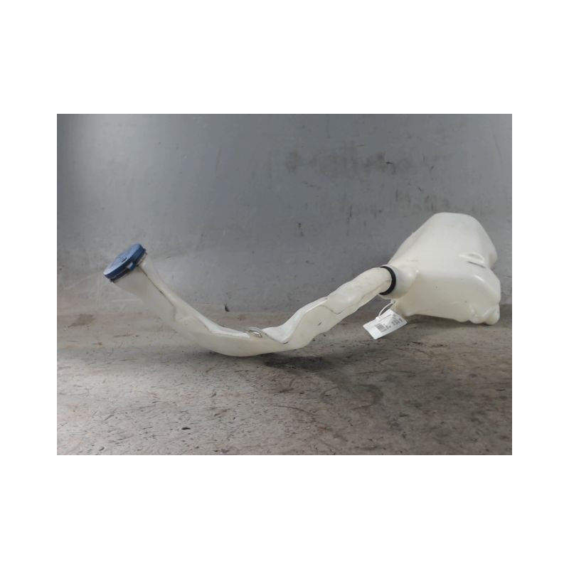 RESERVOIR LAVE-GLACE AVANT PEUGEOT 1007
