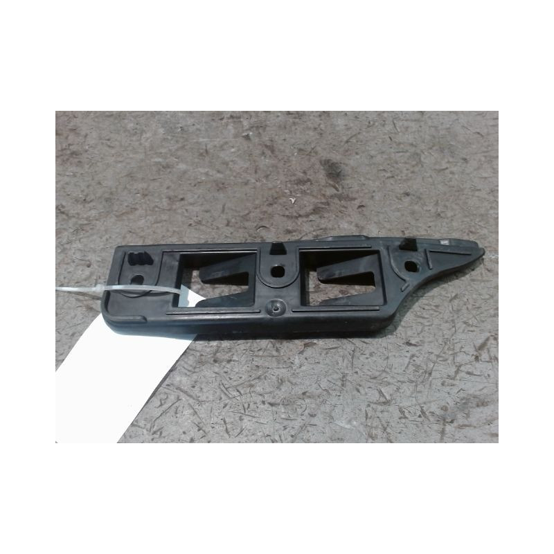 SUPPORT PARE-CHOC AVD VOLKSWAGEN GOLF V 2003-2009