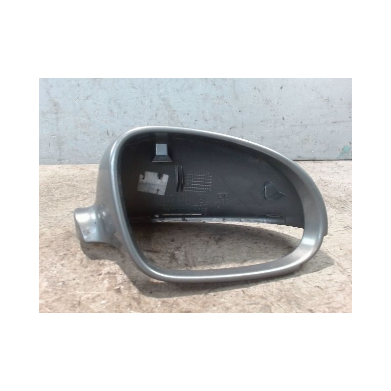 CARENAGE RETROVISEUR EXTERIEUR DROIT VOLKSWAGEN GOLF V 2003-2009