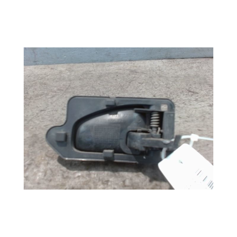 POIGNEE INTERIEURE PORTE AVANT GAUCHE CITROEN SAXO 99-