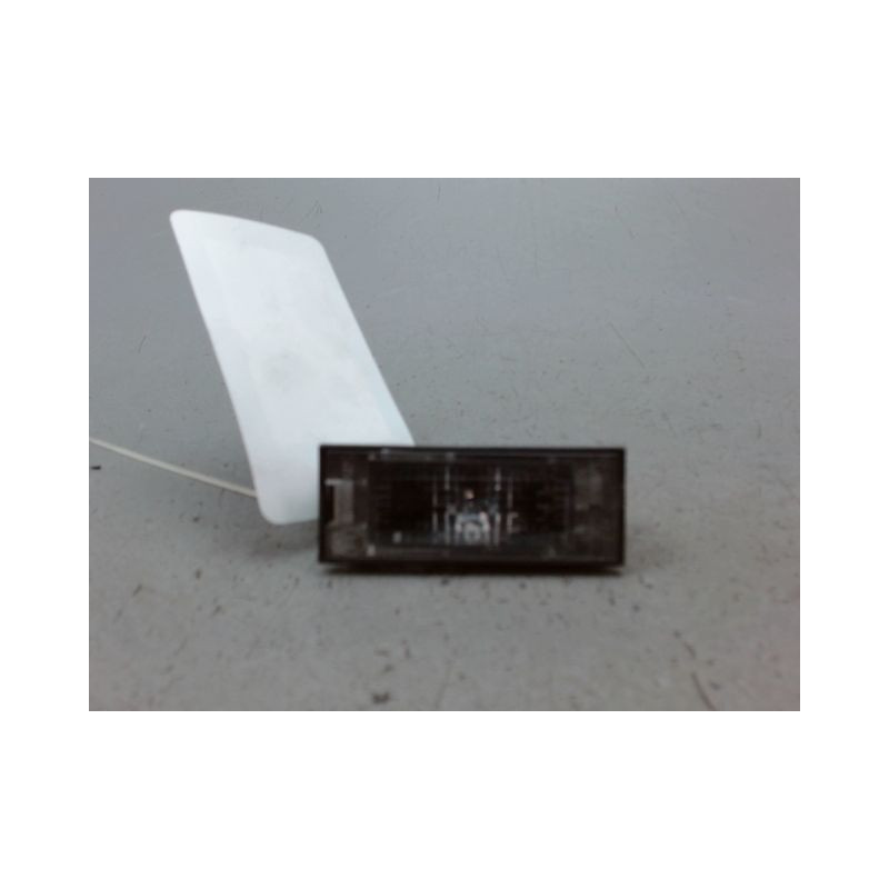 ECLAIREUR PLAQUE DE POLICE GAUCHE RENAULT TWINGO II Phase 2 2011-2014